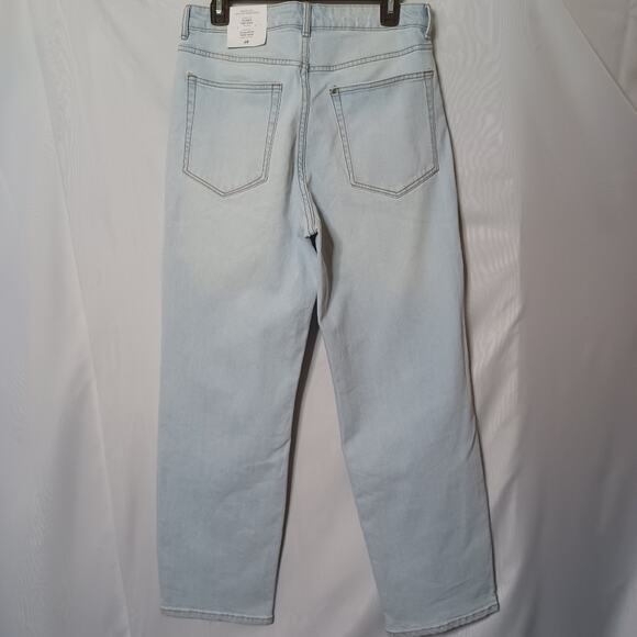 H&M Light Wash Comfort Stretch Straight Leg High Waist Denim Jeans. - Picture 2 of 16